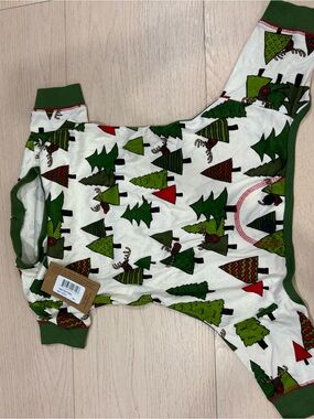 NWT Dog Lazy One Kids White and Green Christmas Tree Pajama | Large